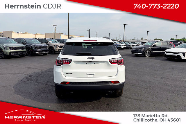 New 2026 Jeep Compass Latitude AWD/4WD image 28