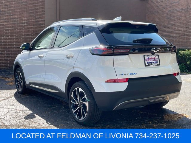 Used 2023 Chevrolet Bolt EUV Premier w/ Super Cruise Package FWD image 3