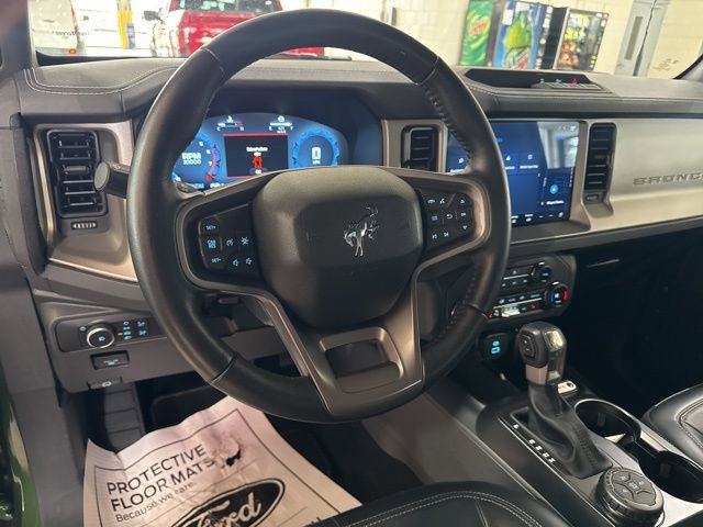 Used 2025 Ford Bronco Outer Banks image 23