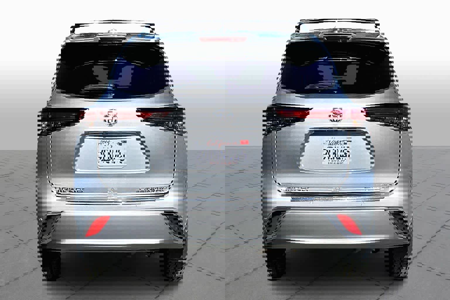 Used 2022 Toyota Highlander Platinum image 4