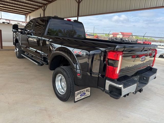 Used 2024 Ford F350 Lariat w/ FX4 Off-Road Package image 6
