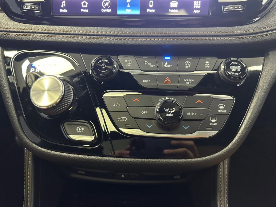 Used 2022 Chrysler Pacifica Pinnacle image 52