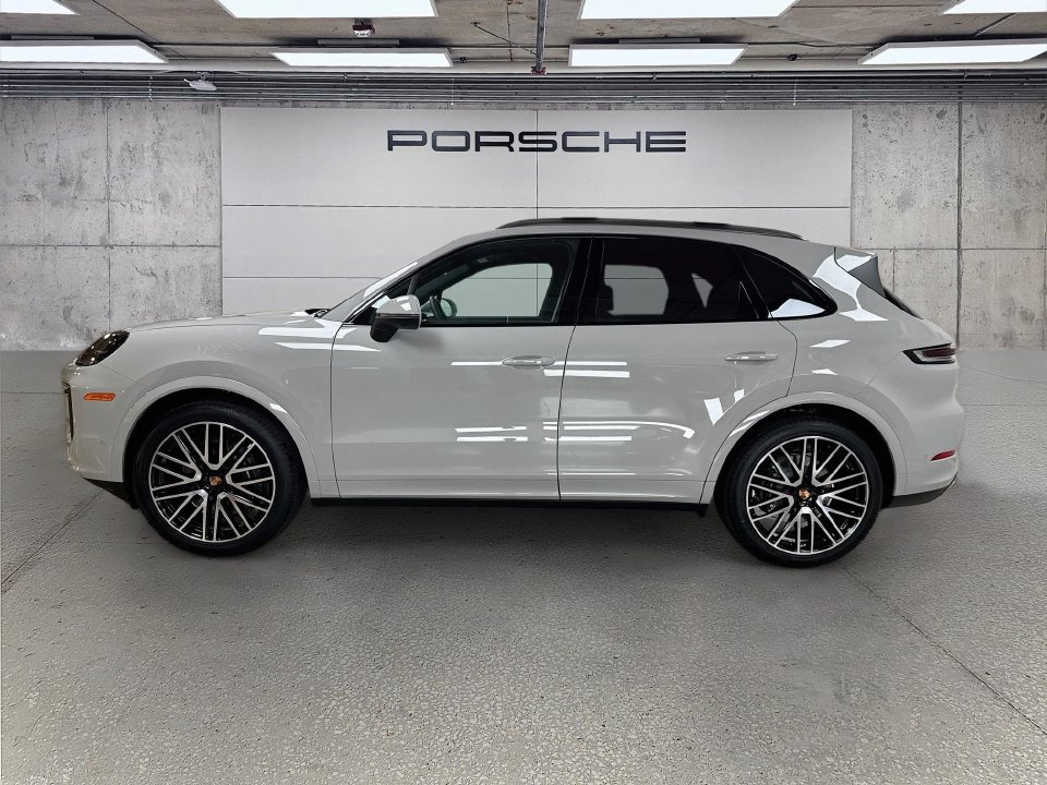 New 2026 Porsche Cayenne AWD/4WD image 2