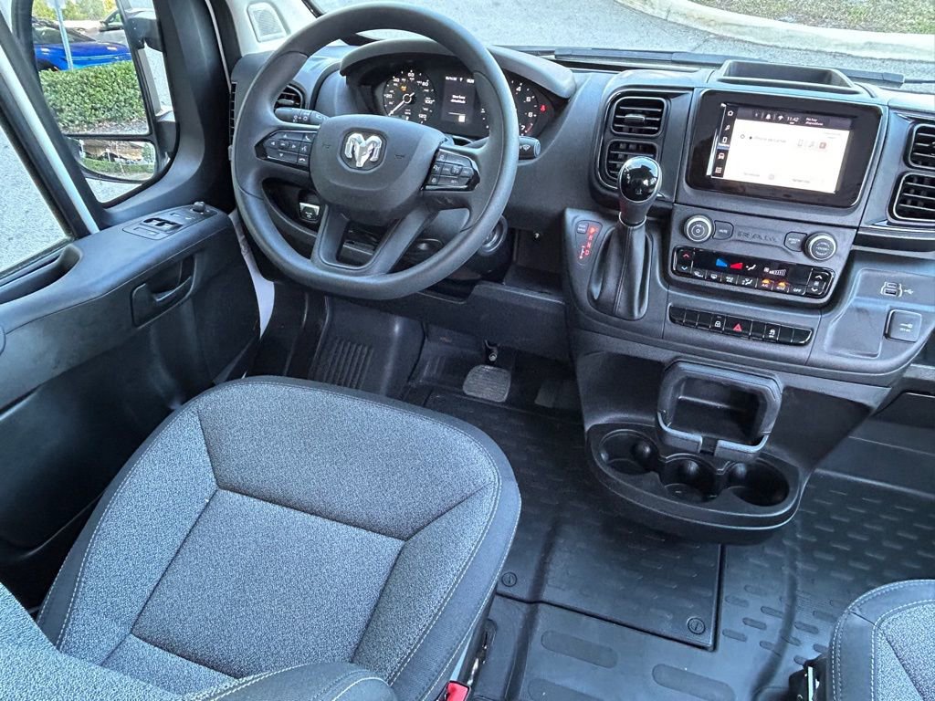 Used 2025 RAM ProMaster 3500 w/ Convenience Group FWD image 9