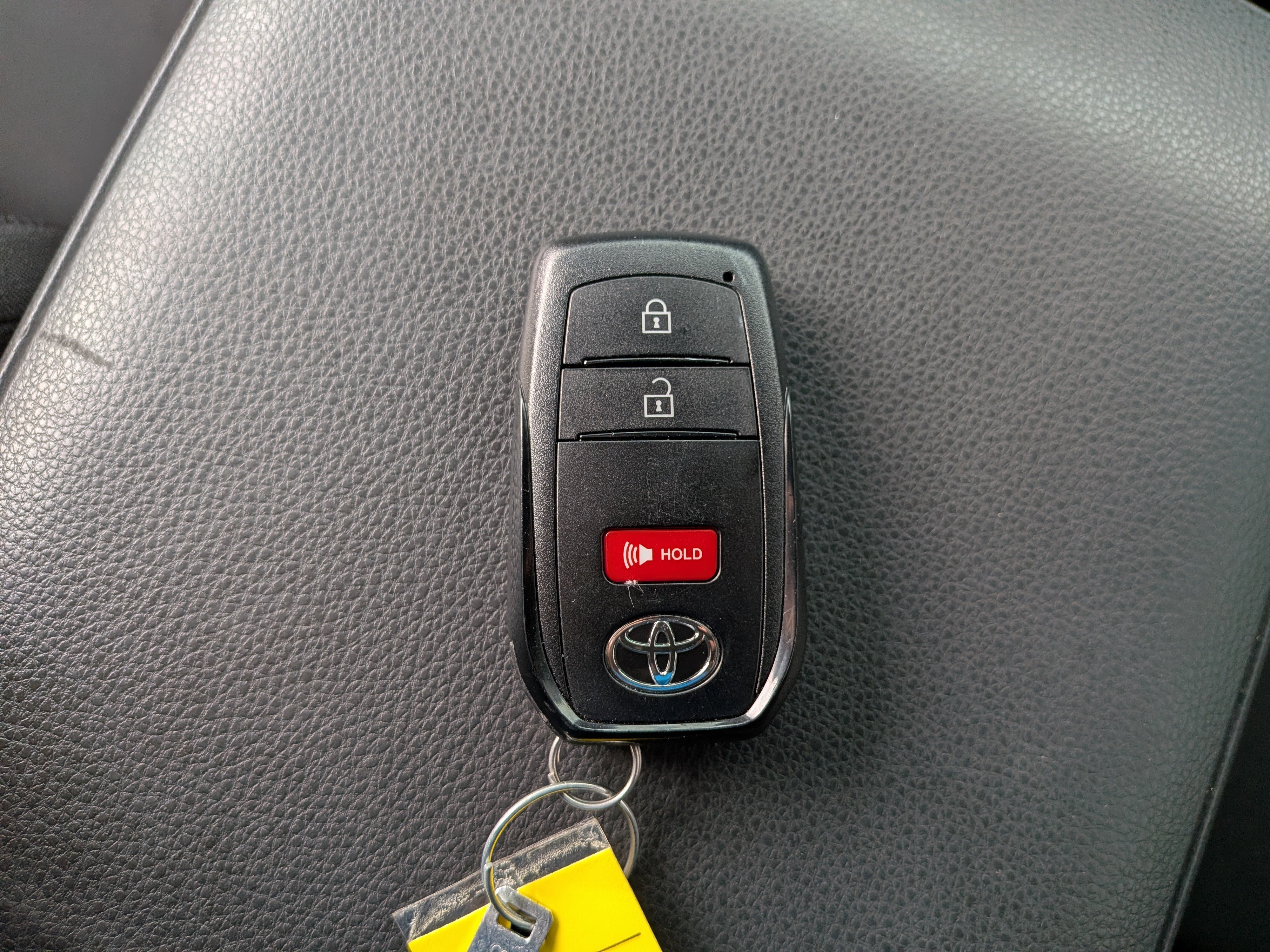 Used 2025 Toyota Tacoma SR image 34