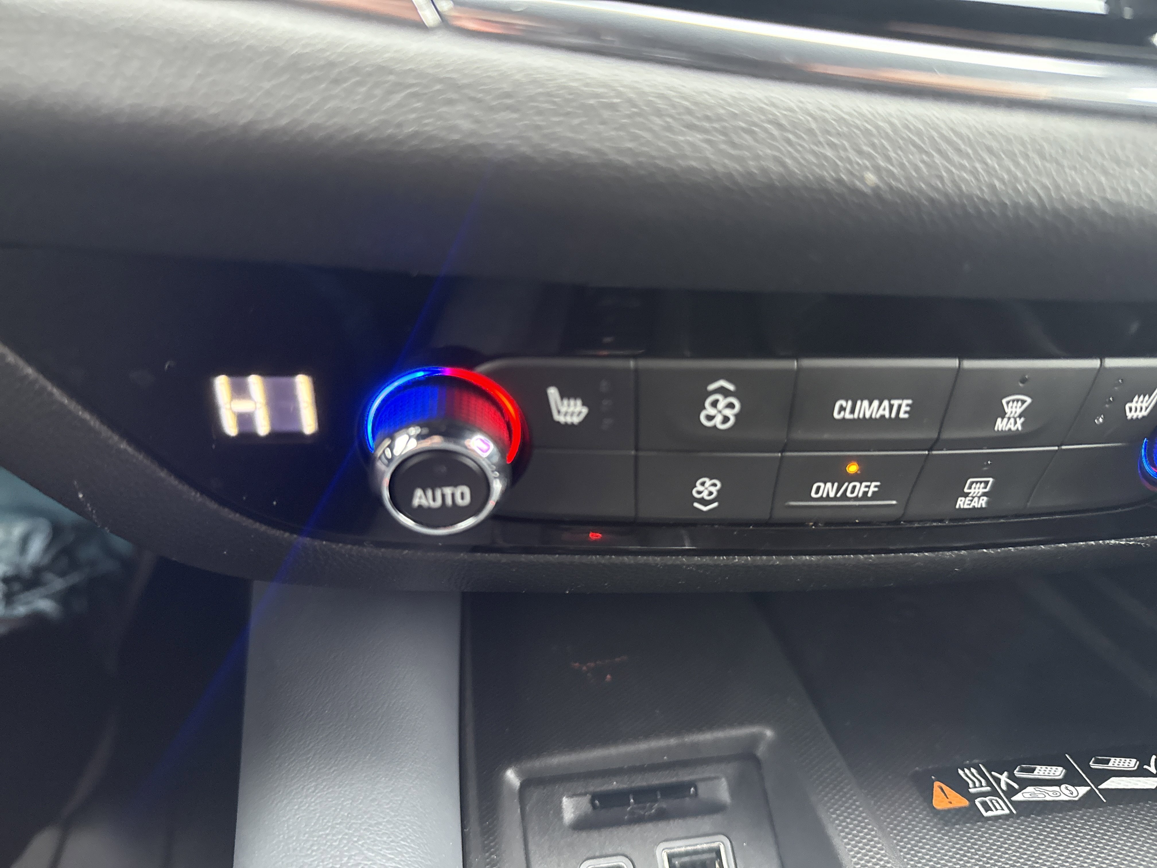 Used 2023 Buick Enclave Essence w/ Experience Buick Package image 30