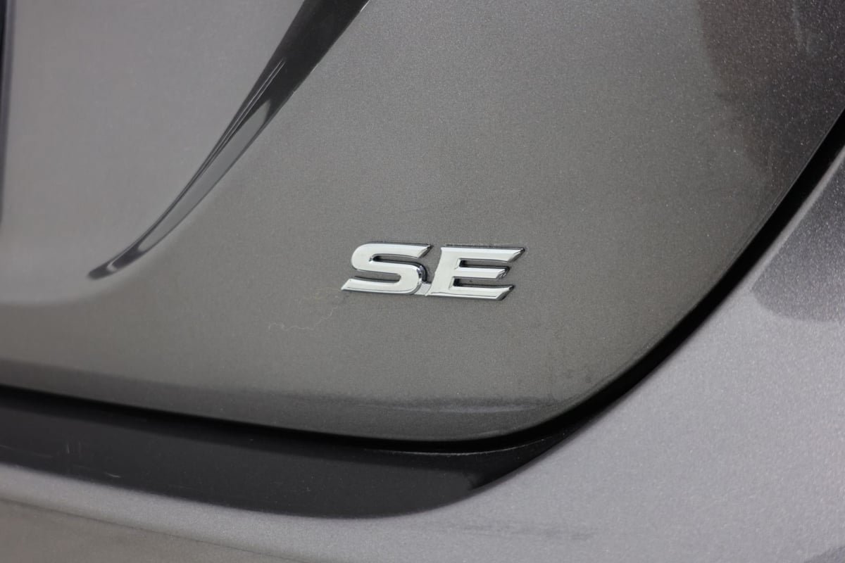 Used 2024 Toyota Camry SE FWD image 14