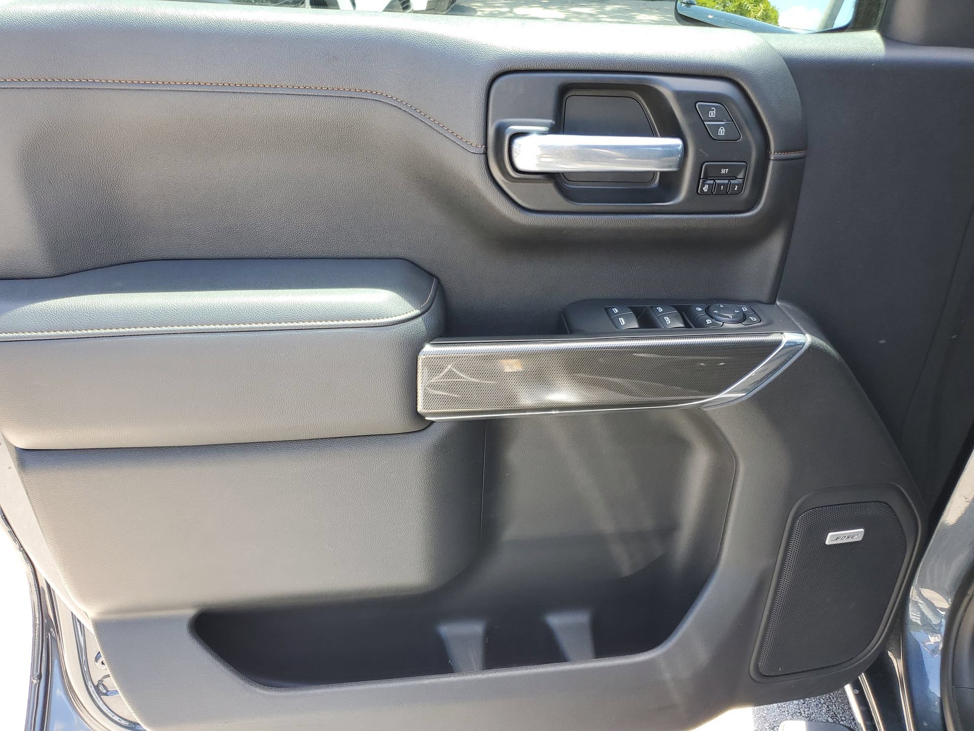 Used 2020 GMC Sierra 1500 AT4 w/ AT4 Premium Package AWD/4WD image 16