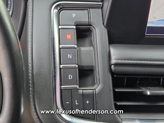 Used 2022 Chevrolet Suburban LS RWD image 29