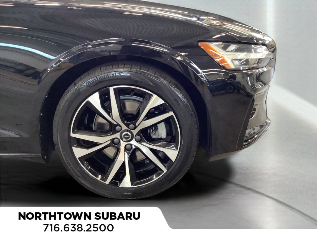 Used 2024 Volvo S60 B5 Plus FWD image 30