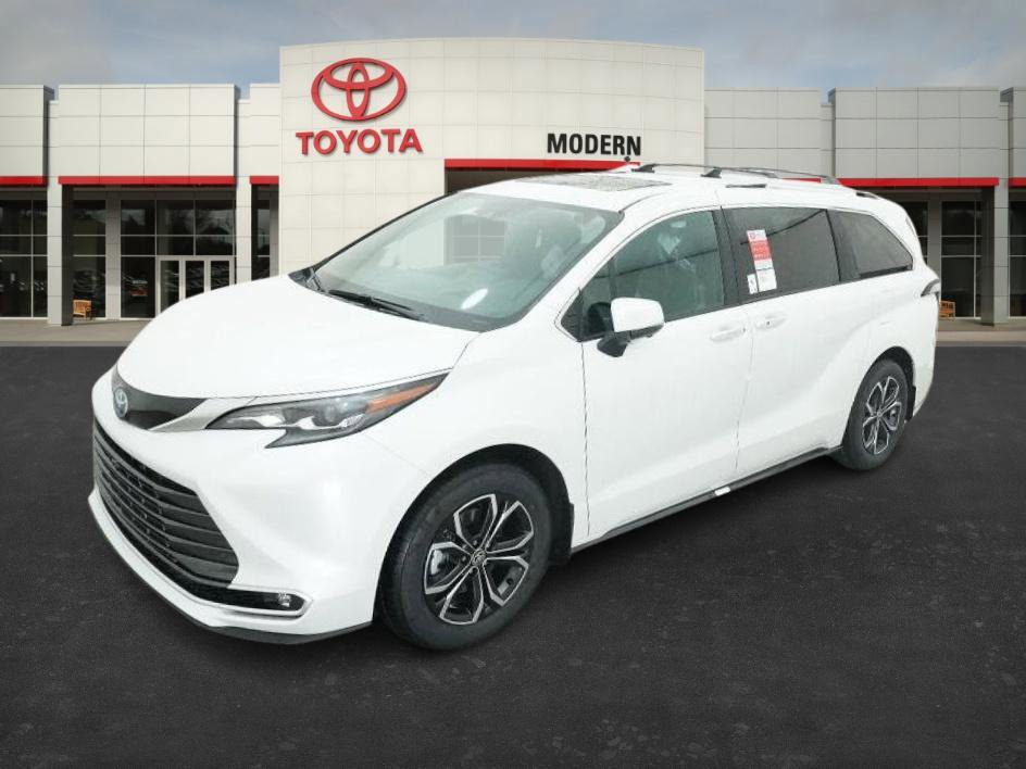 New 2025 Toyota Sienna Platinum