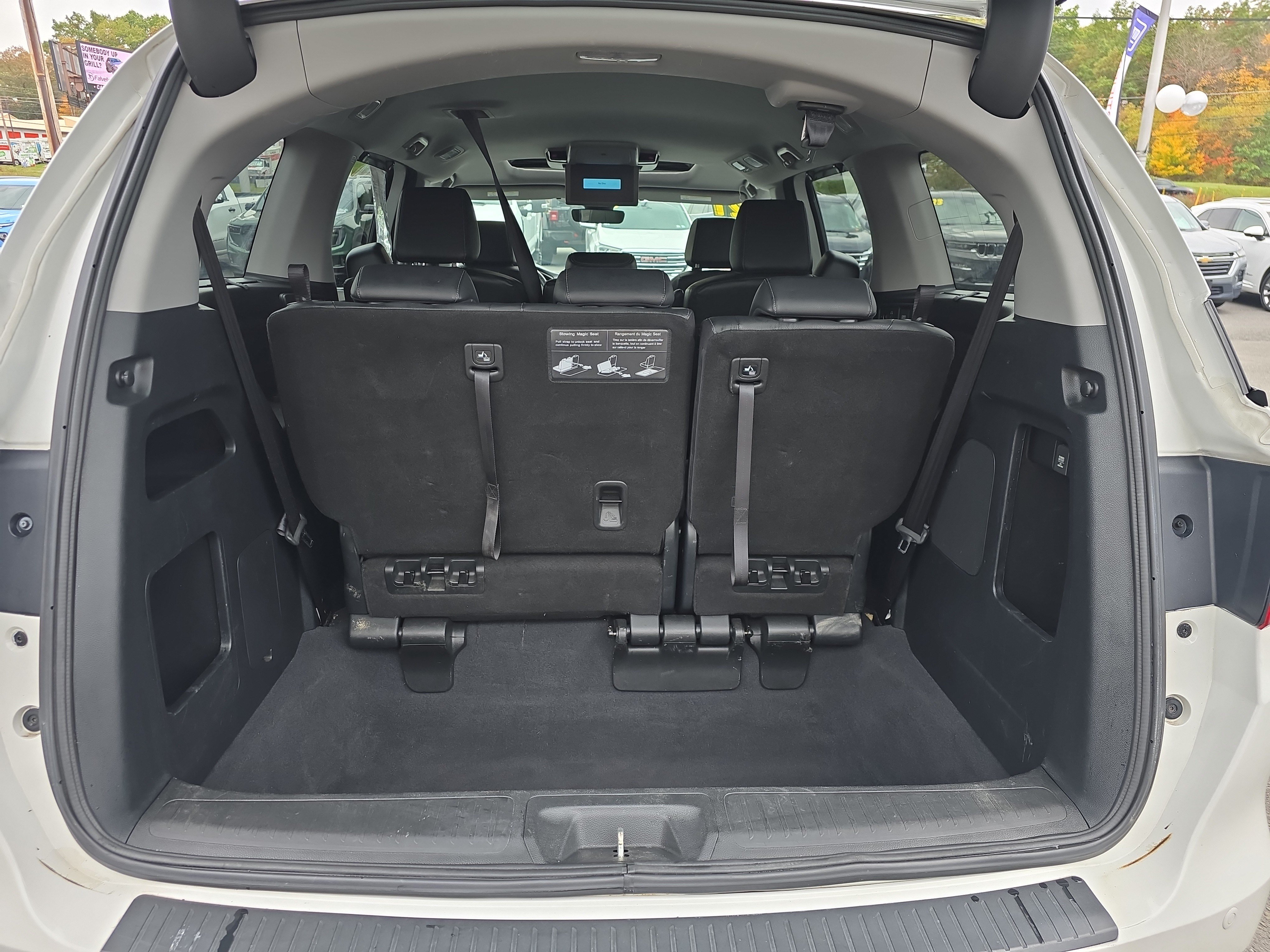 Used 2021 Honda Odyssey Touring image 4