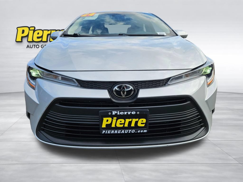 Used 2024 Toyota Corolla LE FWD image 8