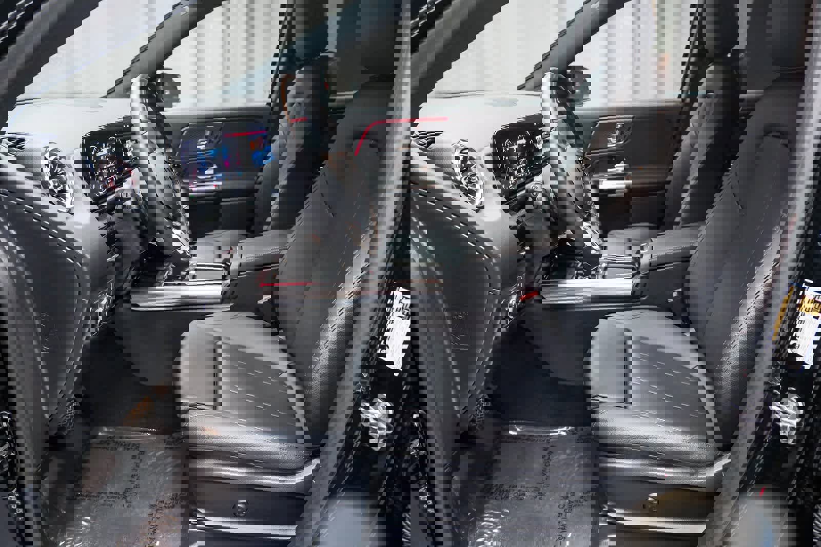 Used 2025 Mercedes-Benz GLA 250 image 20