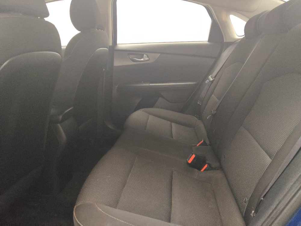 Used 2020 Kia Forte LXS FWD image 18