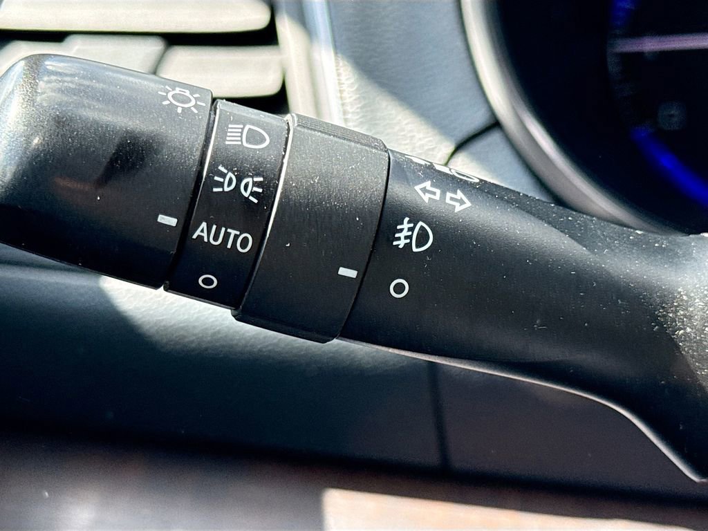 Used 2017 Subaru Outback 3.6R Limited image 13