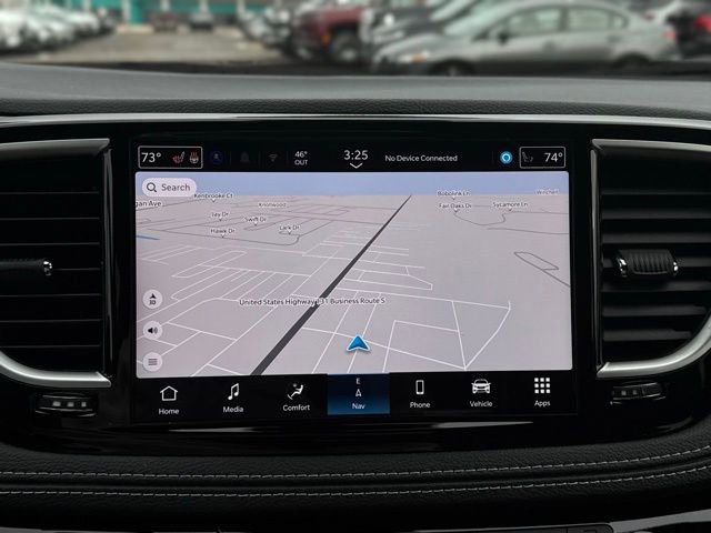 New 2026 Chrysler Pacifica Limited w/ Uconnect Theater Family Group image 41