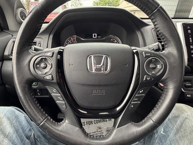 Used 2018 Honda Pilot Touring image 15
