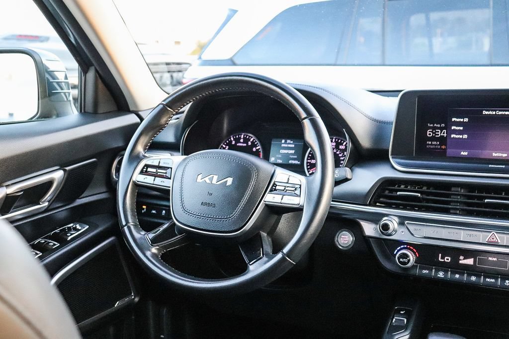 Used 2022 Kia Telluride S FWD image 17