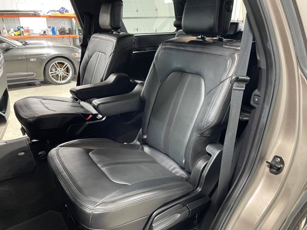 Used 2018 Ford Expedition Limited AWD/4WD image 15