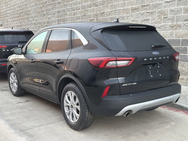 Used 2023 Ford Escape Active w/ Cold Weather Package image 9