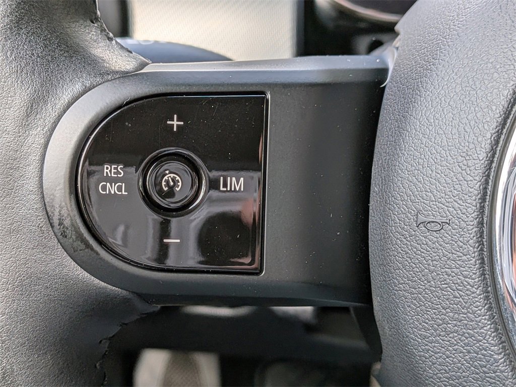 Used 2024 MINI Cooper Classic image 25