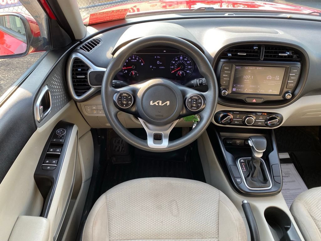 Used 2022 Kia Soul LX w/ Technology Package FWD image 17