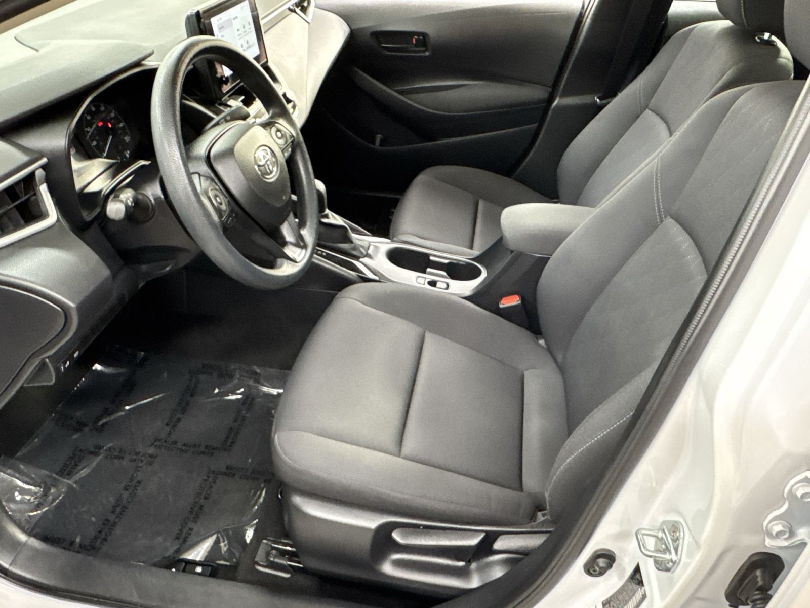 Used 2023 Toyota Corolla LE FWD image 16