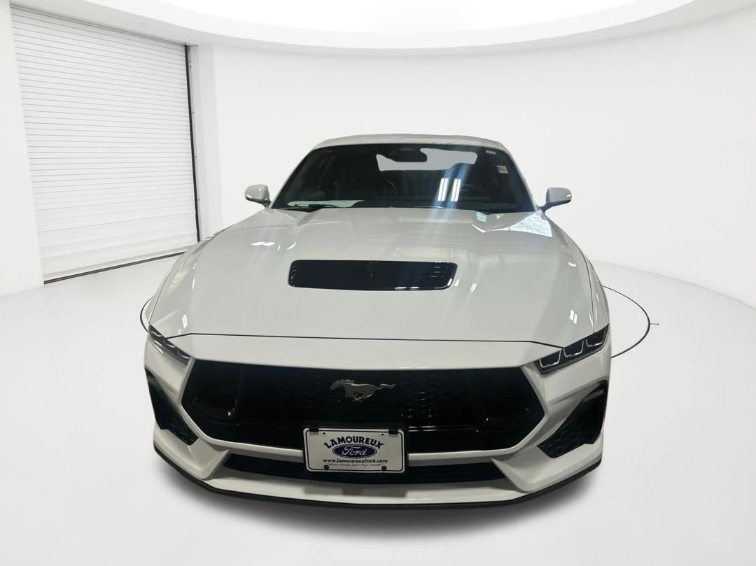 Used 2024 Ford Mustang GT Premium image 2