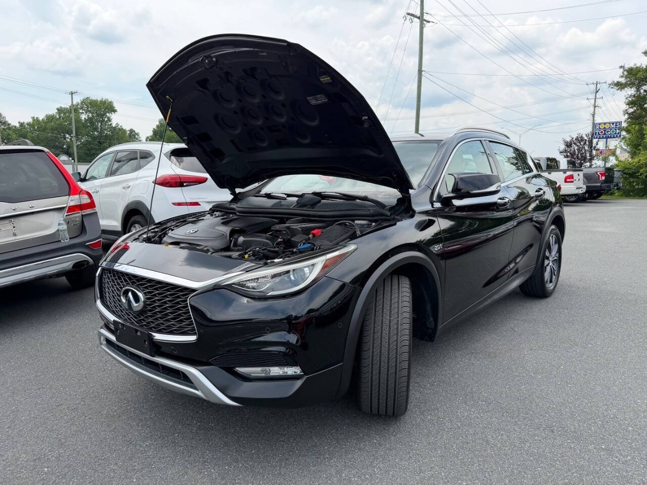Used 2017 INFINITI QX30 Premium w/ Navigation Package AWD/4WD image 21