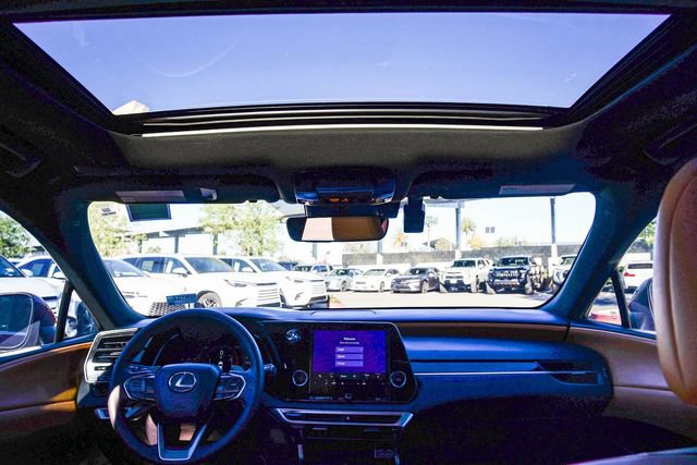 Used 2025 Lexus RX 350 FWD image 19