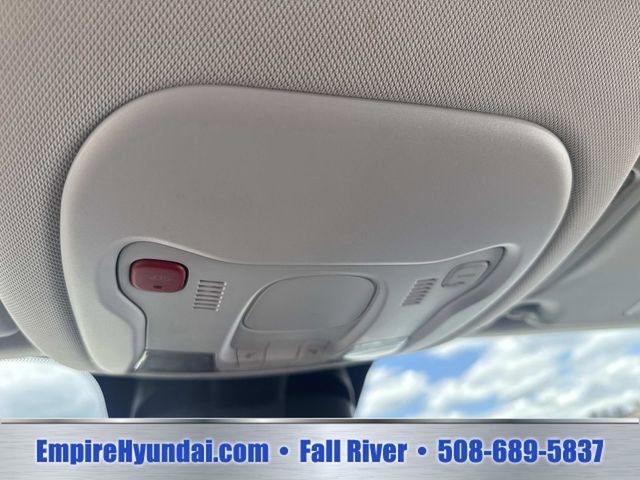 Used 2023 Jeep Renegade Latitude AWD/4WD image 26