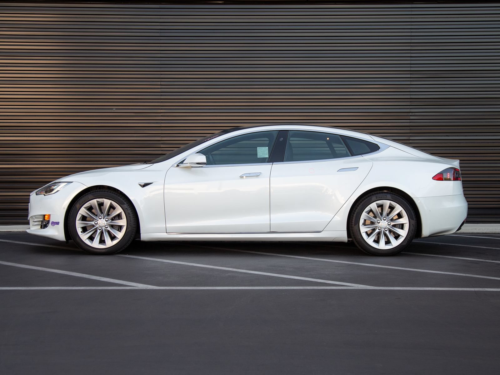 Used 2018 Tesla Model S 100D AWD/4WD image 2