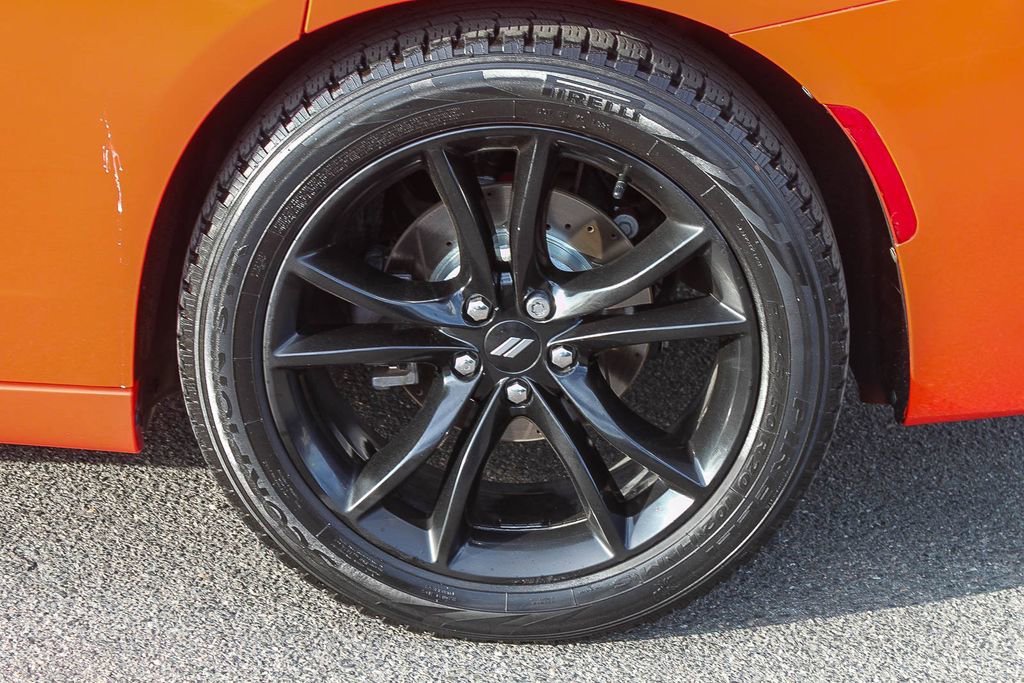 Used 2018 Dodge Charger SXT w/ Blacktop Package image 12