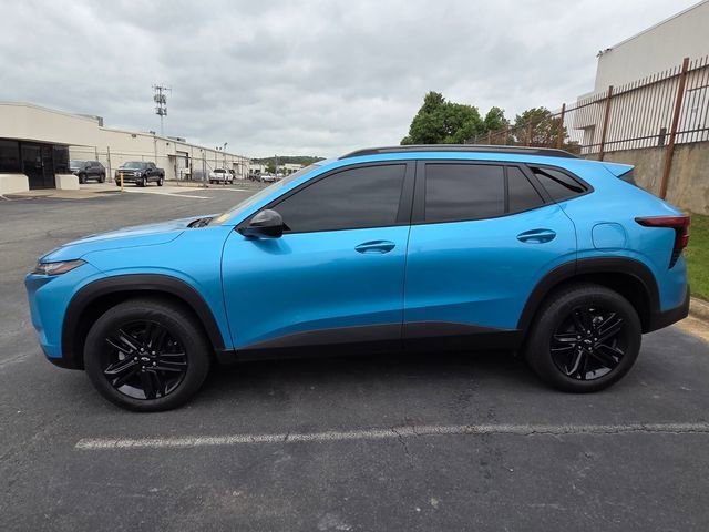 Used 2025 Chevrolet Trax ACTIV w/ Driver Confidence Package image 2