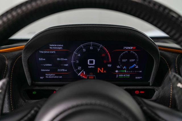 Used 2018 McLaren 720S Performance RWD image 18