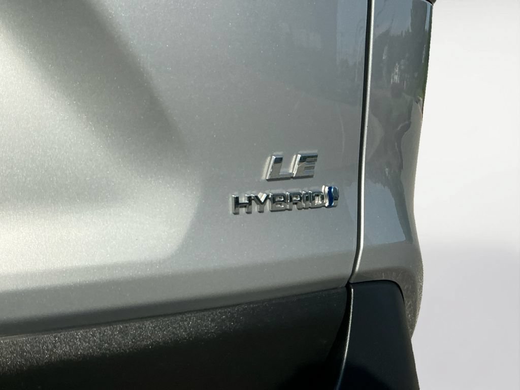 Certified 2024 Toyota RAV4 LE AWD/4WD image 20