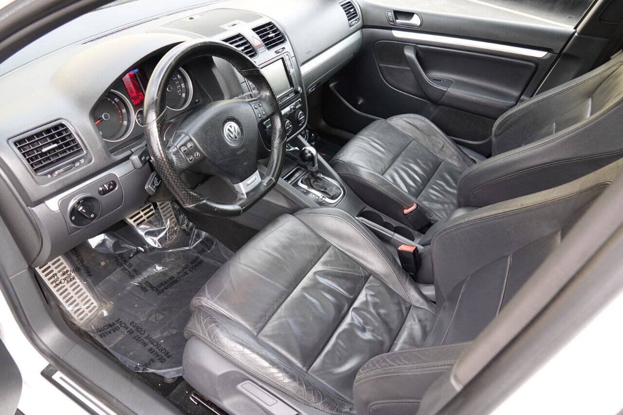 Used 2007 Volkswagen GTI 4-Door FWD image 5