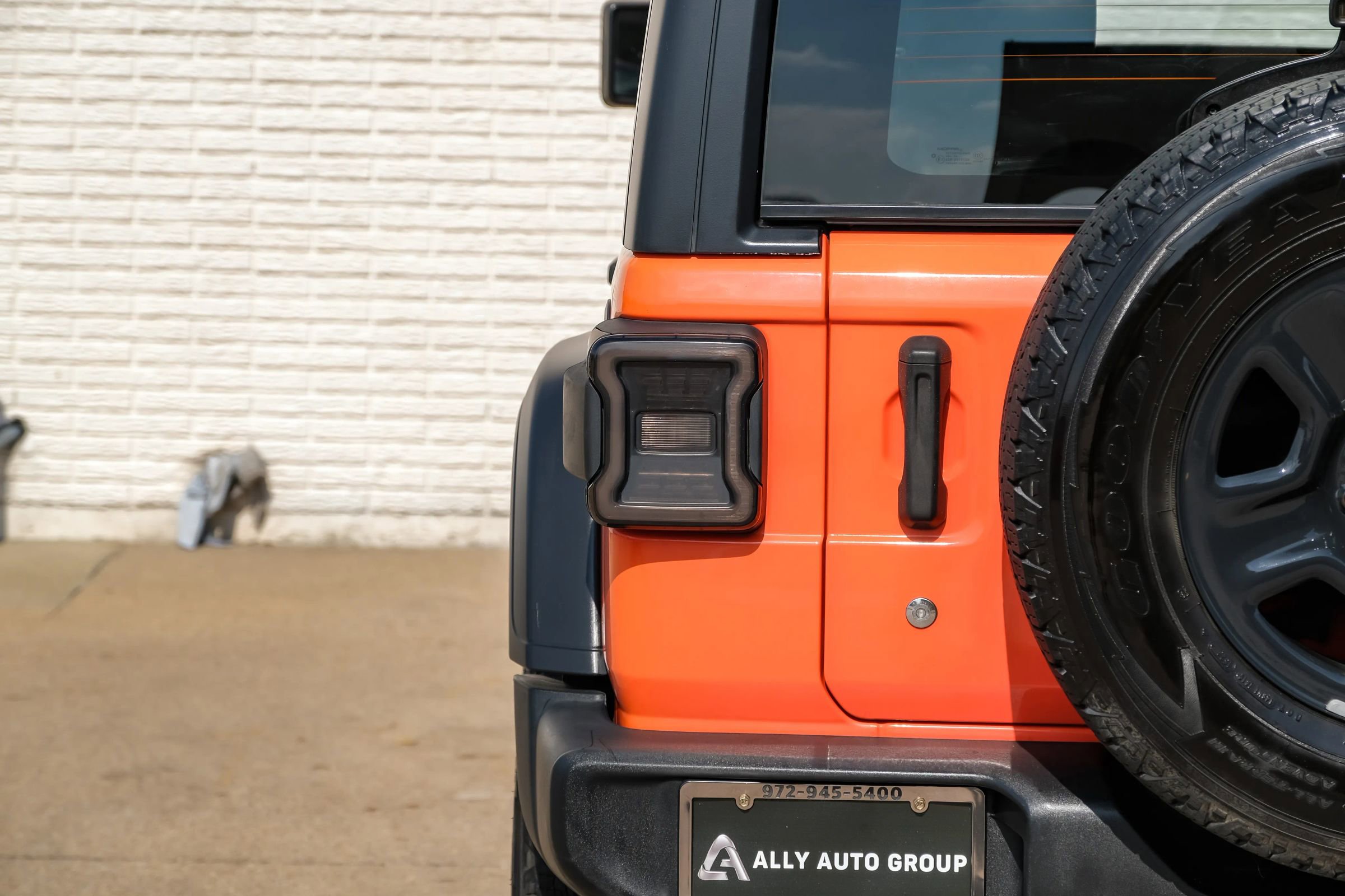 Used 2018 Jeep Wrangler Unlimited Sport AWD/4WD image 46