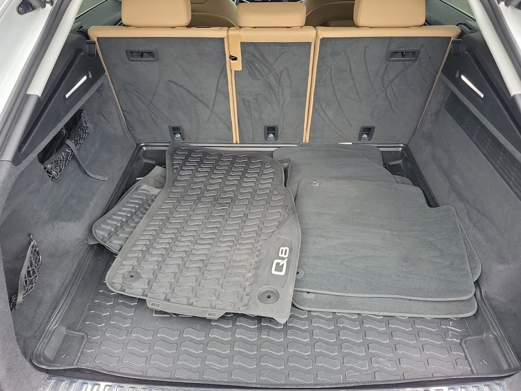 Used 2021 Audi Q8 Premium Plus w/ Premium Plus Package image 9