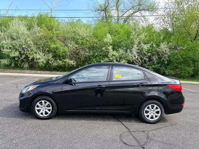 Used 2014 Hyundai Accent GLS FWD image 2