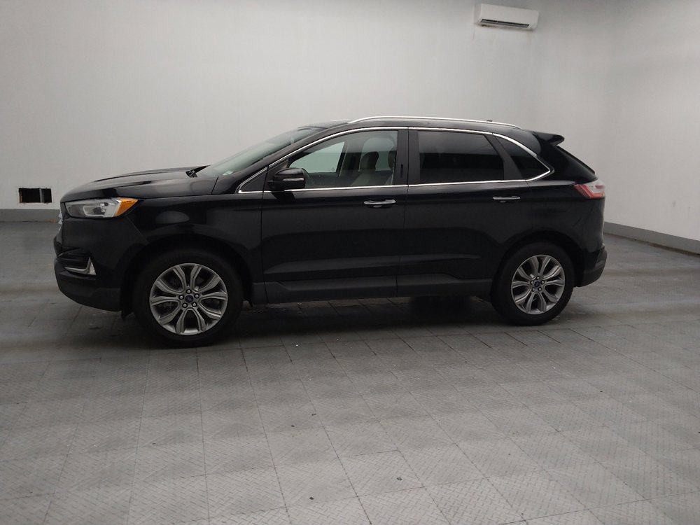 Used 2019 Ford Edge Titanium FWD image 2