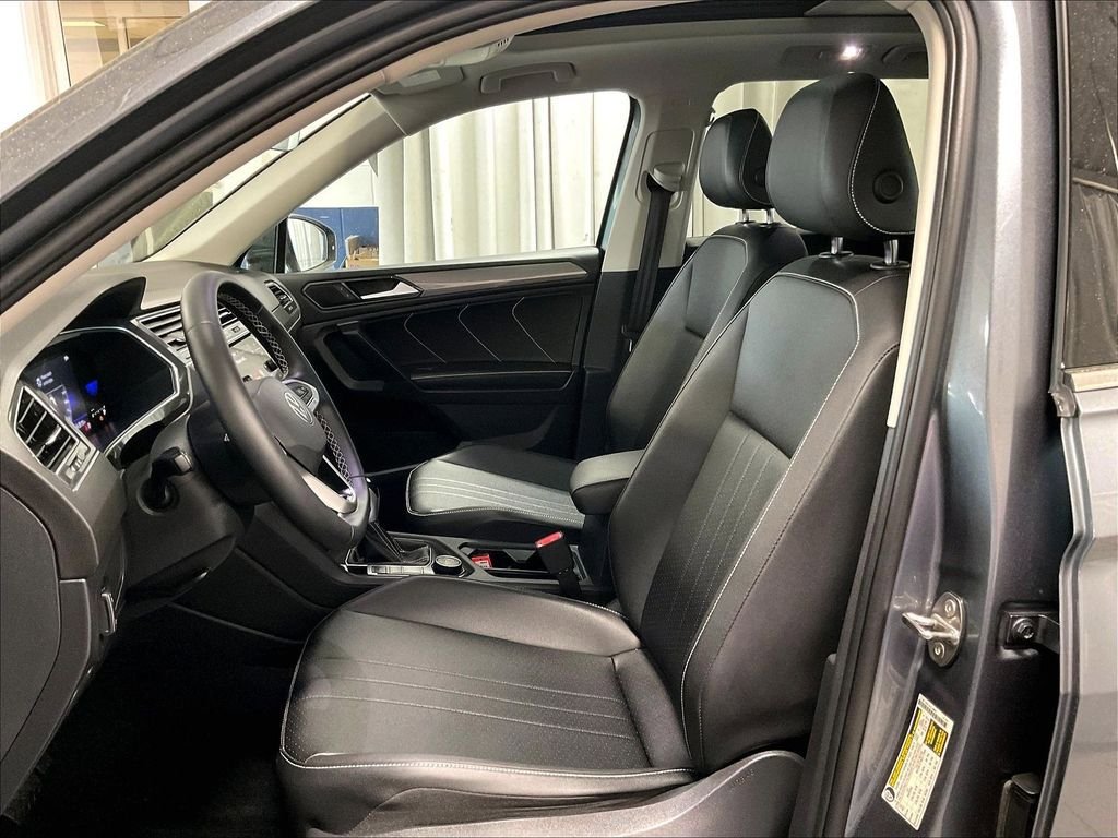 Certified 2023 Volkswagen Tiguan SE AWD/4WD image 10