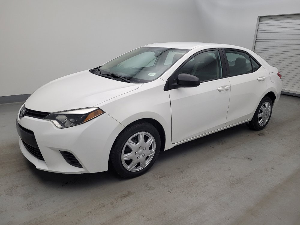 Used 2015 Toyota Corolla LE FWD image 2
