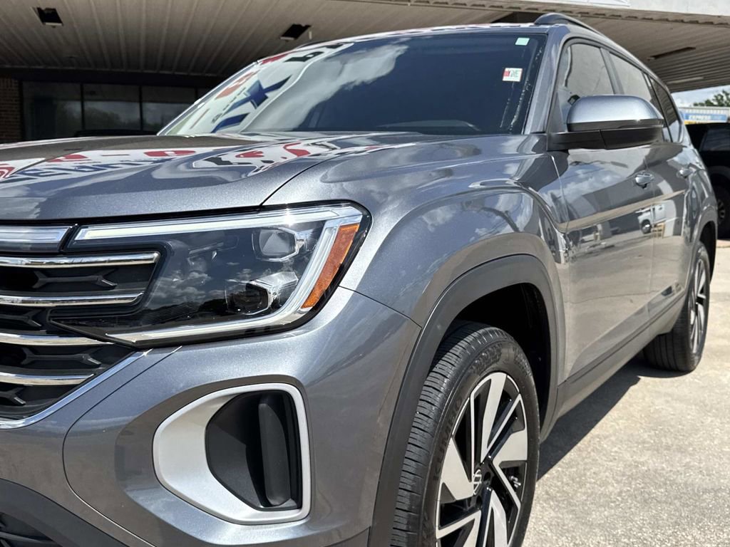 Used 2024 Volkswagen Atlas SE image 6