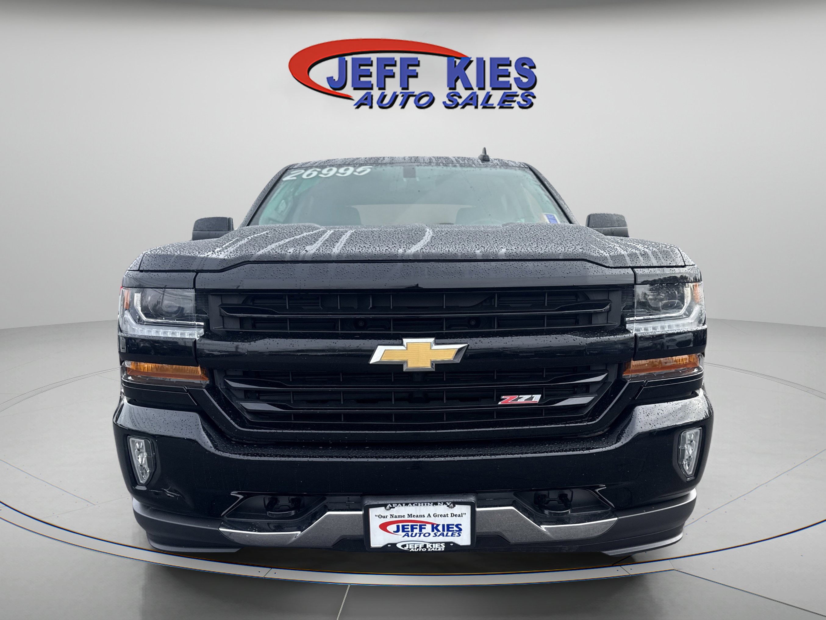 Used 2018 Chevrolet Silverado 1500 LT w/ All Star Edition image 2