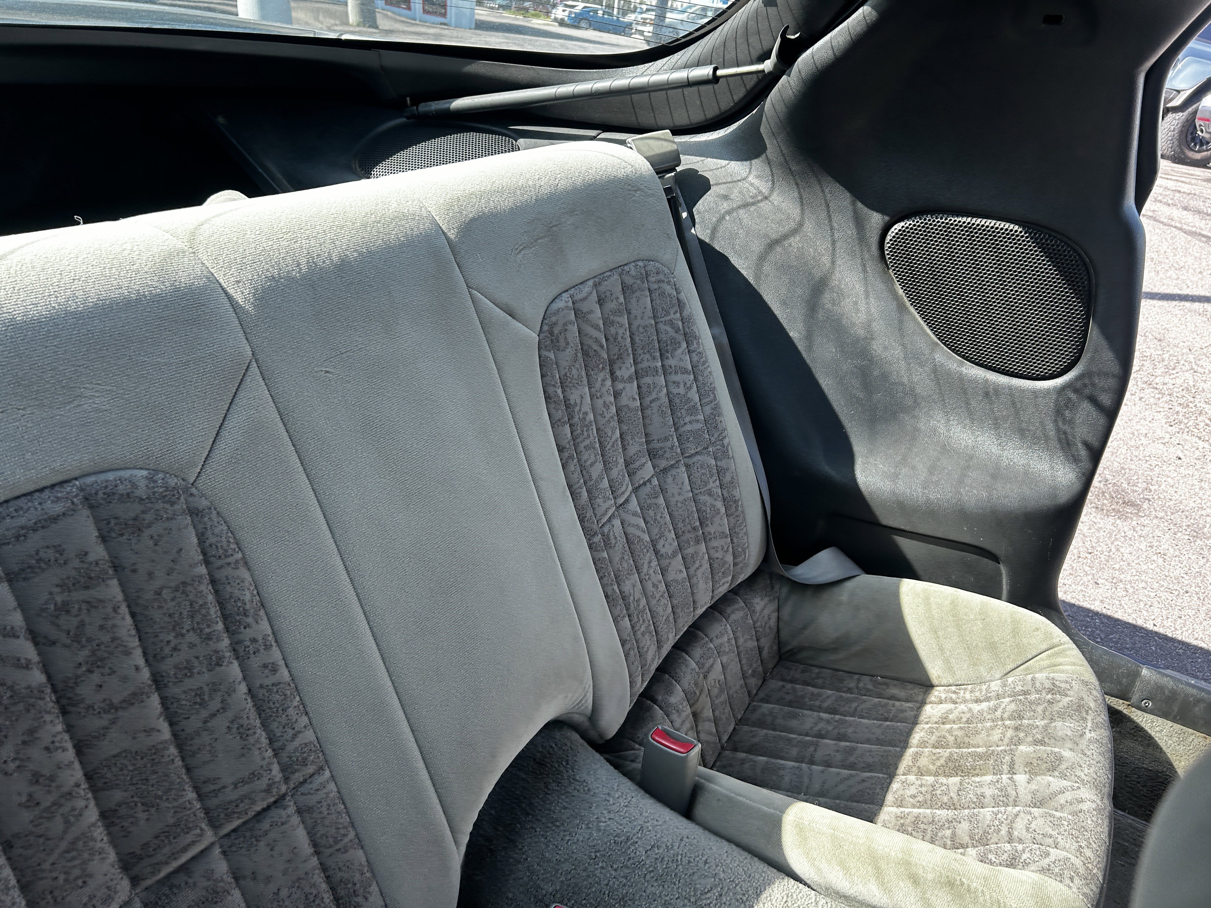 Used 2000 Chevrolet Camaro LT w/ Preferred Equipment Group 1 RWD image 11