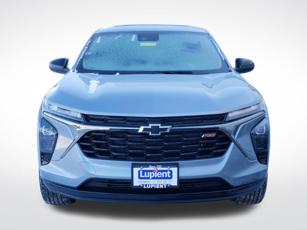 New 2026 Chevrolet Trax RS w/ Sunroof Package FWD image 8