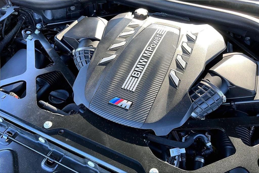 Used 2020 BMW X5 M w/ Executive Package image 33