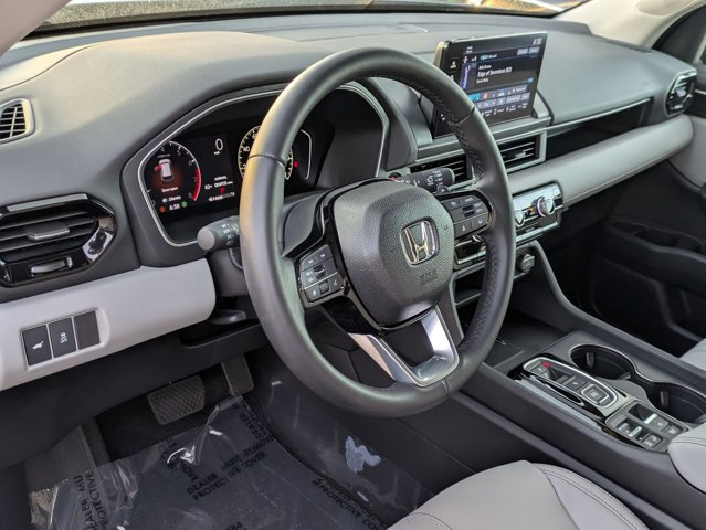 Used 2023 Honda Pilot EX-L image 10